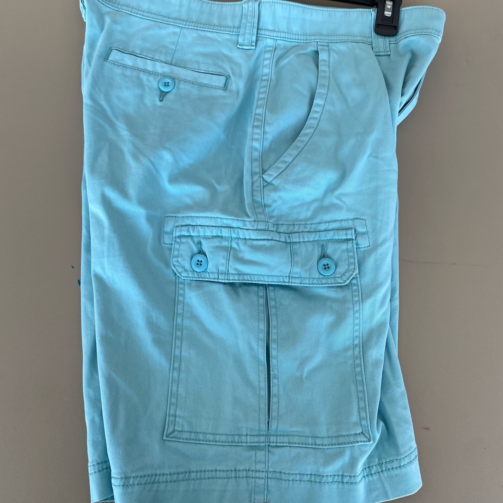 Cargo short with comfort waistband